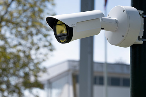 AXIS Outdoor Video Camera AXIS Outdoor Video Camera